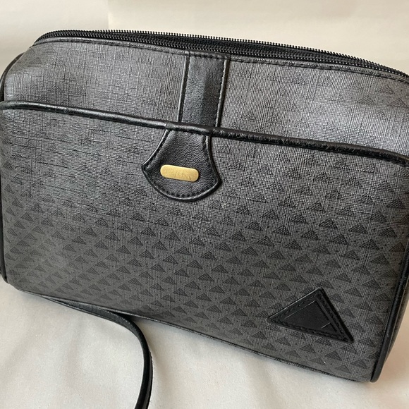 LIZ CLAIBORNE Black Crossbody Bag 1980s vintage fun! - Picture 2 of 13